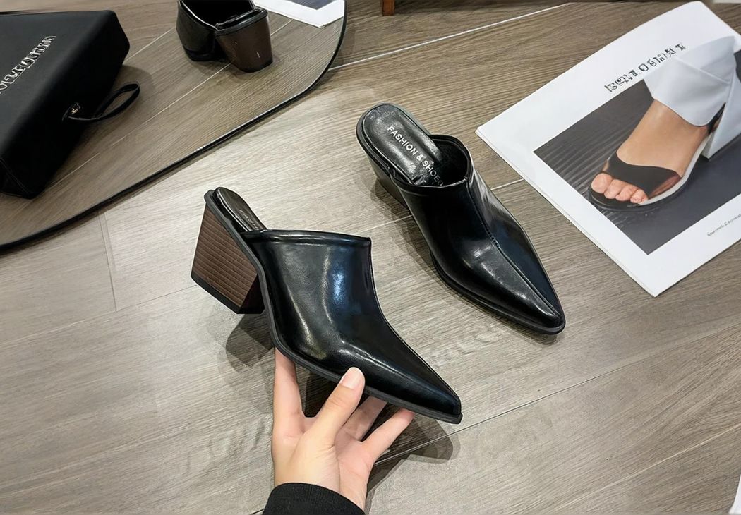 IMG_11_2024_mules_santiag_noires_pointues_talon_01 (1)