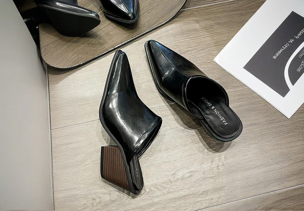 IMG_11_2024_mules_santiag_noires_pointues_talon_02 (1)