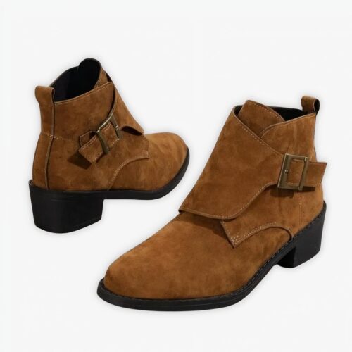 Santiag bottine femme effet daim marron tendance sur fond gris