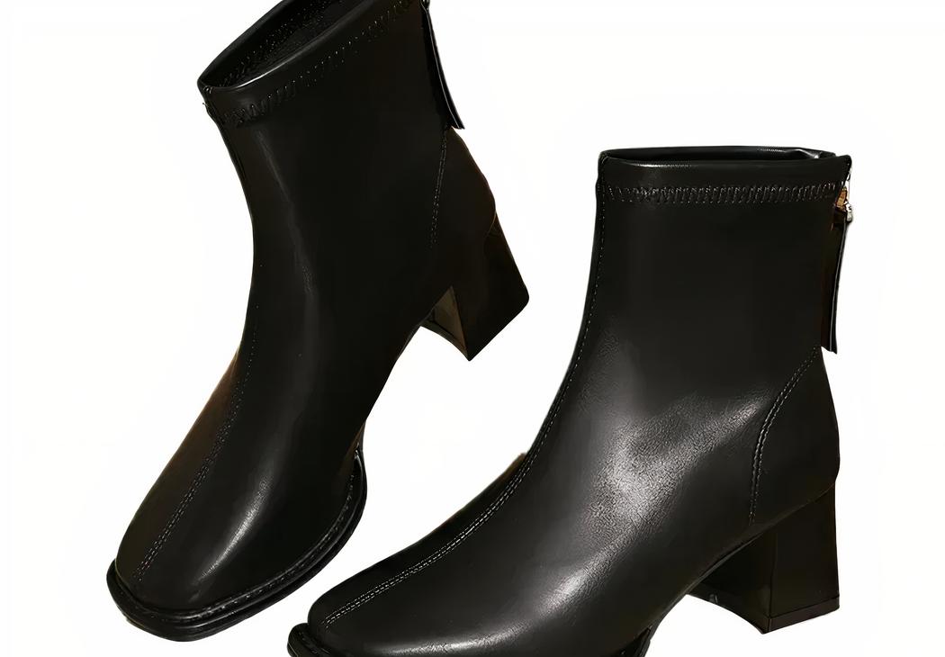 Santiag bout carré moderne à fermeture éclair sur fond blanc