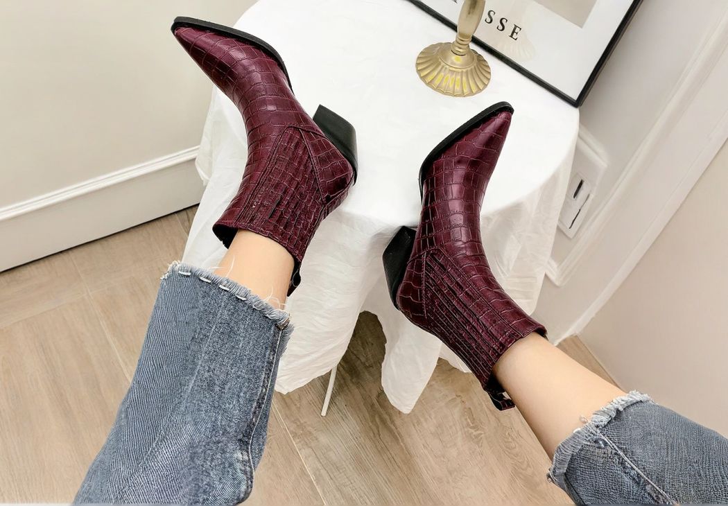 IMG_11_2024_santiag_croco_rouge_bout_pointu_femme_01 (1)