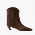 Santiag en daim marron rétro pour femme sur fond gris