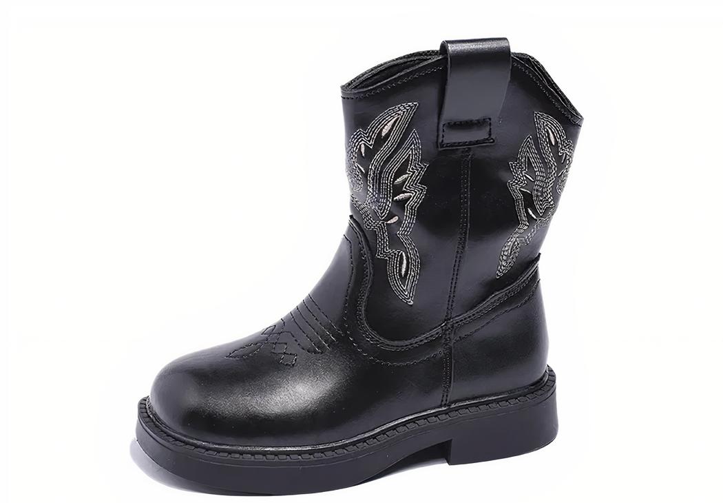 Santiag enfant durable au style rétro sur fond blanc