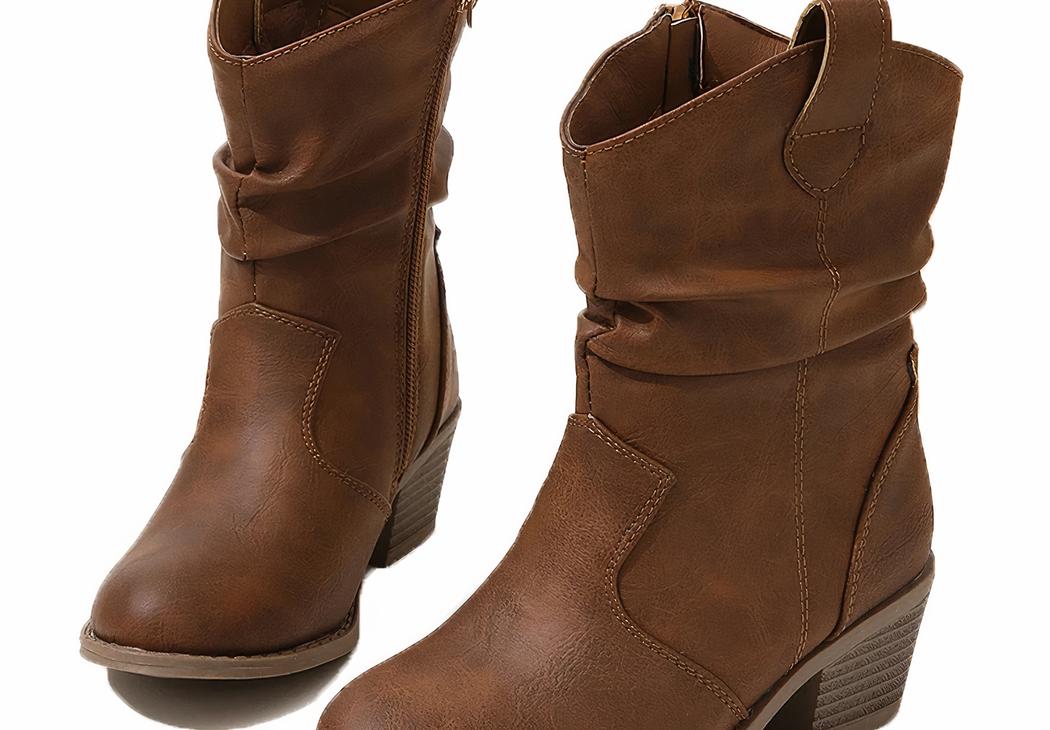 Santiag fillette marron style bottine à talon sur fond blanc