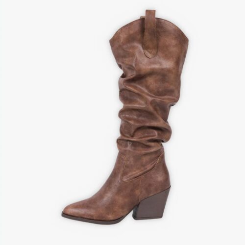 Santiag haute femme en cuir marron souple sur fond gris