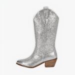 Santiag paillettes argentée de style bottine sur fond gris