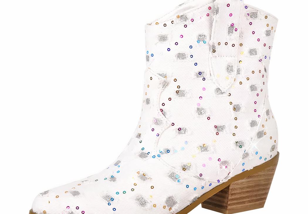 Santiag paillettes blanche au design moderne sur fond blanc