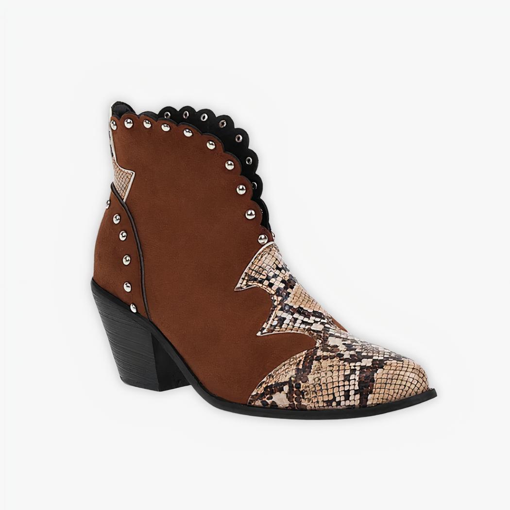 Santiag vintage et cloutée avec imprimé serpent