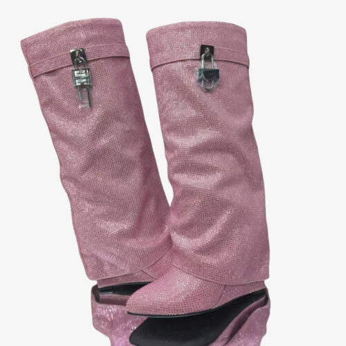 Santiag strass rose de style moderne sur fond gris