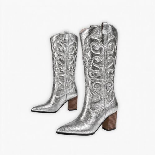 Paire de santiags femme country argentées à motifs brodés sur fond clair